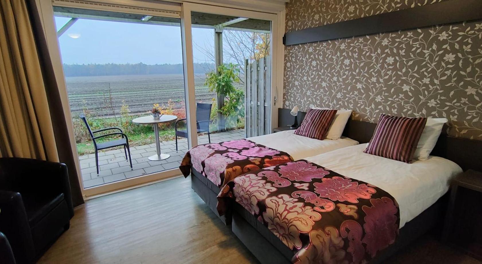 B&B Hotel De Vrije Vogel Elsloo  Экстерьер фото